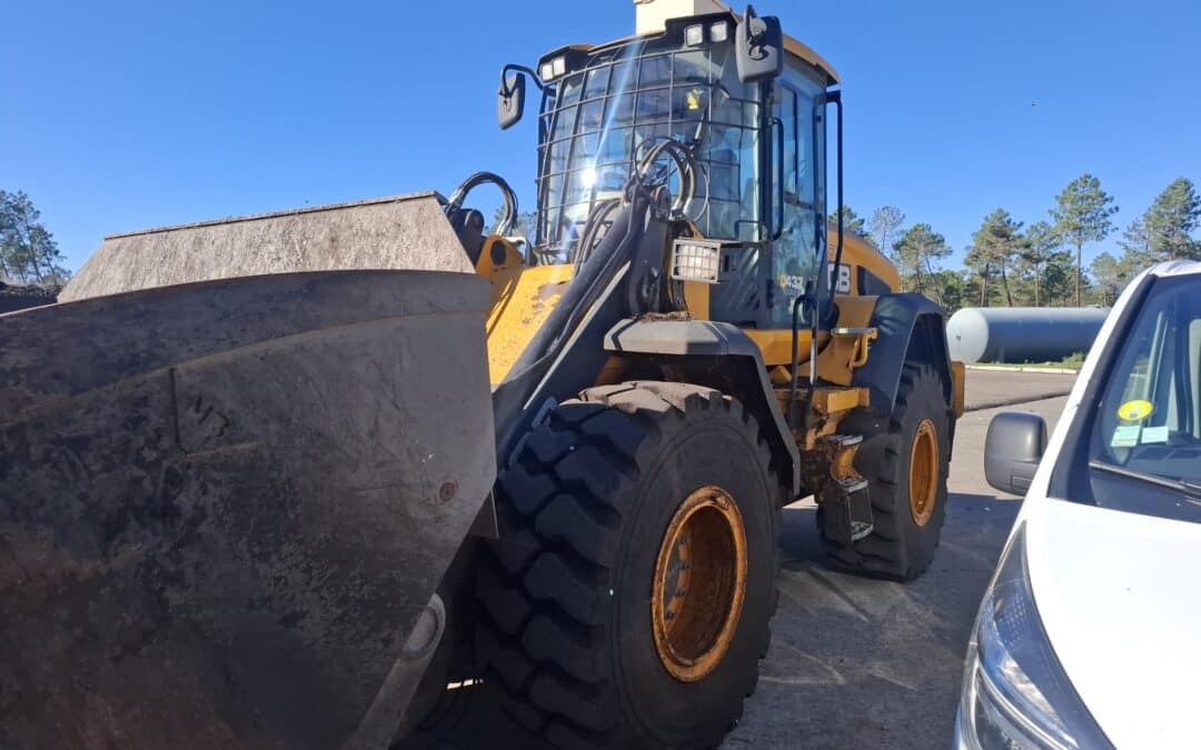 Défaut moteur Cummins B6.7 sur une chargeuse JCB 437 : comment BH Service a remis la machine en service rapidement